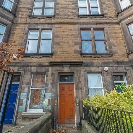 Spacious And Bright Property, In Chic Morningside! Sleeps Up To 6 Guests Appartamento *