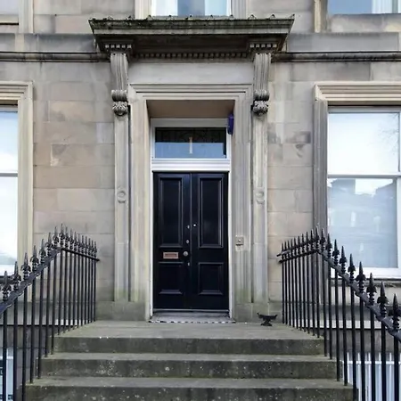 Quirky, West End, House