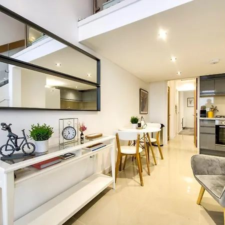 Guestready - Vibrant Mezzanine By The Sea شقة