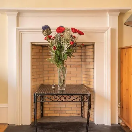 Apartamento Spacious 2 Bedroom Flat In The City Centre *