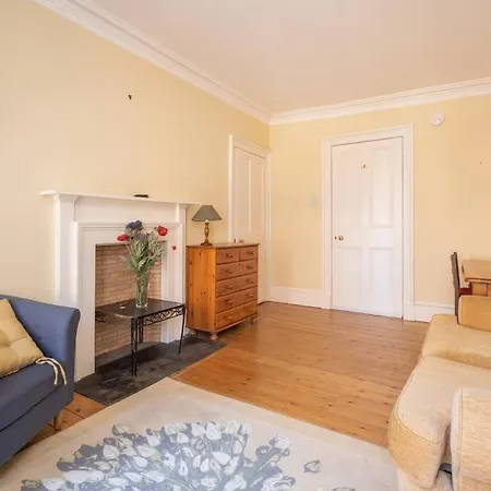 Spacious 2 Bedroom Flat In The City Centre Apartamento Edimburgo