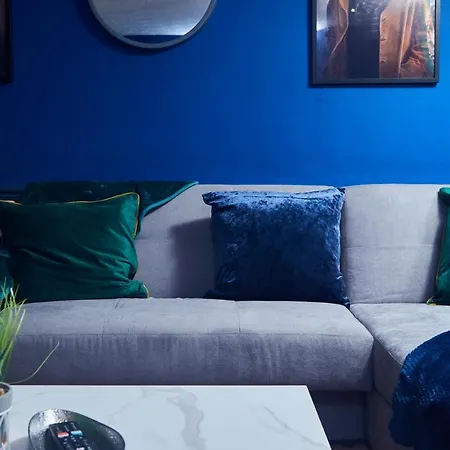 The Exquisite Edinburgh Duplex Sleeps 8 Apartment