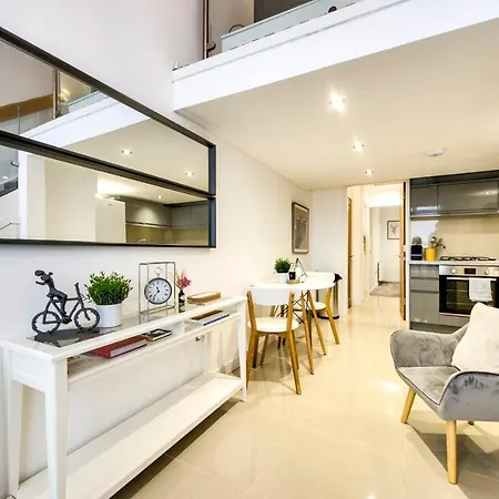 شقة Guestready - Vibrant Mezzanine By The Sea