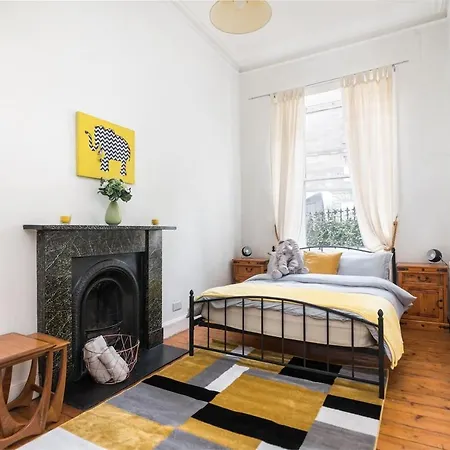 Pass The Keys Chic & Spacious Georgian Apt In Centre - Pets Friendly And Free Parking Edimburgo