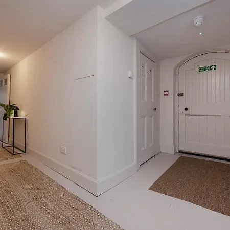 Joivy Observatory House & * Edimburgo