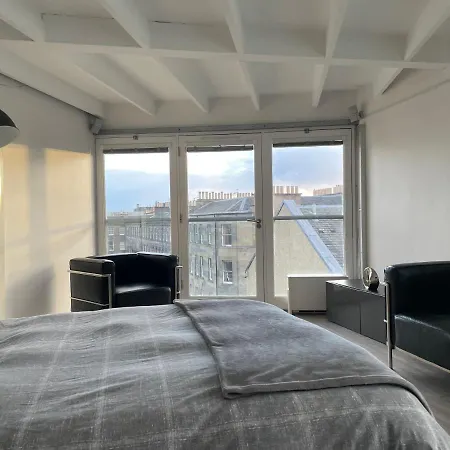 Lovely 1-bed In * 爱丁堡