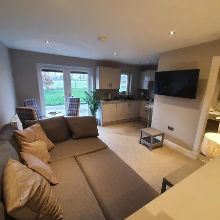 Beautiful Studio Apartment Surrounded By Fields! Appartement Edinburgh