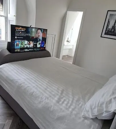 Apartament Castle Terrace 1 Bed Looking Onto Castle - Sleeps Upto 4 Edynburg