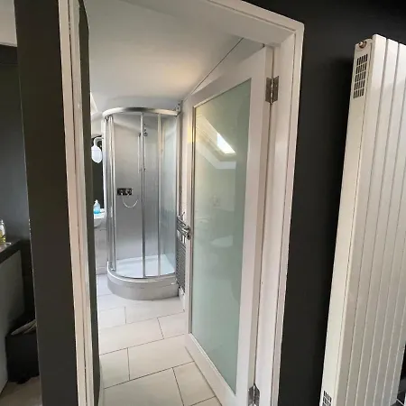Apartment Lovely 1-bed In *