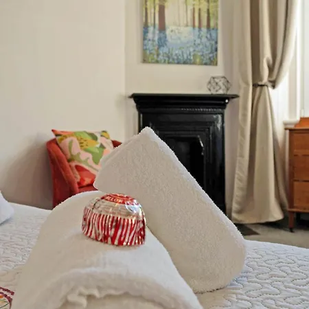 Cozy With Character Logie Main Door Flat