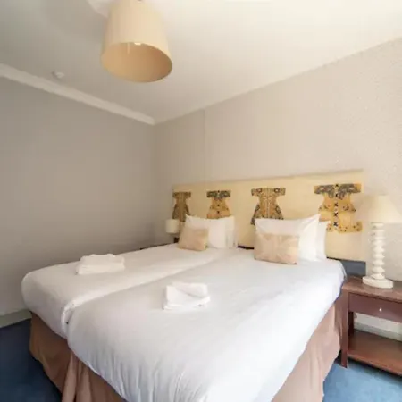 Tron Kirk * Эдинбург