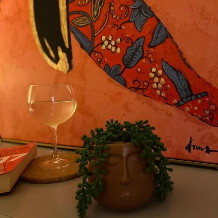 Lovely 3 Bed With Jacuzzi, Close To Airport, Driveway, Wifi * Эдинбург