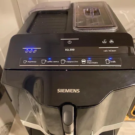 Lovely 3 Bed With Jacuzzi, Close To Airport, Driveway, Wifi * Эдинбург