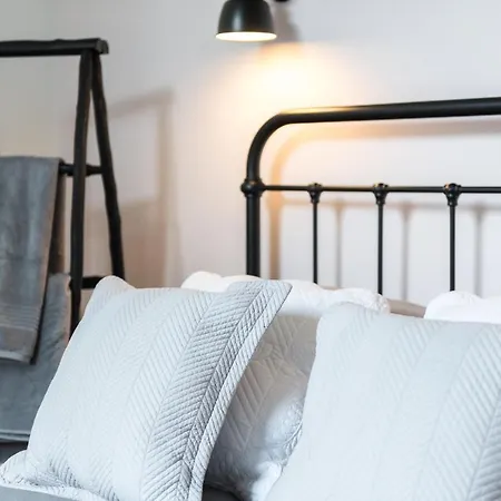 Newly Renovated Stunning In Stockbridge Edinburgh