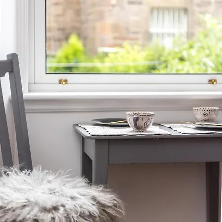 Newly Renovated Stunning In Stockbridge Edinburgh
