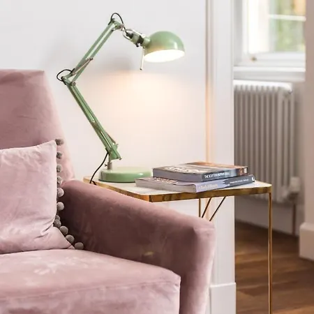 Newly Renovated Stunning In Stockbridge Apartmán *