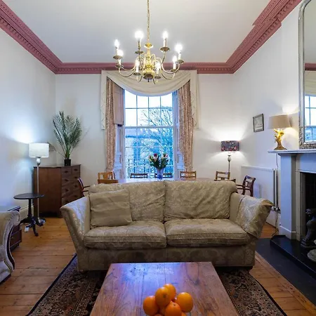 5-bedroom Flat Апартаменты Эдинбург