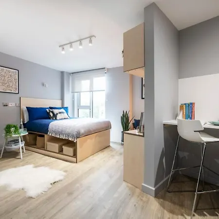 Apartment Silk Mill *