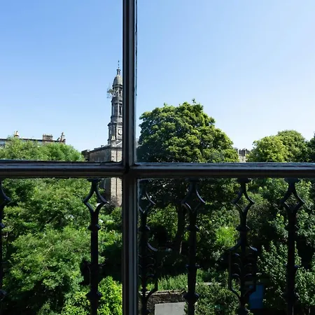 5-bedroom Flat Edinburgh