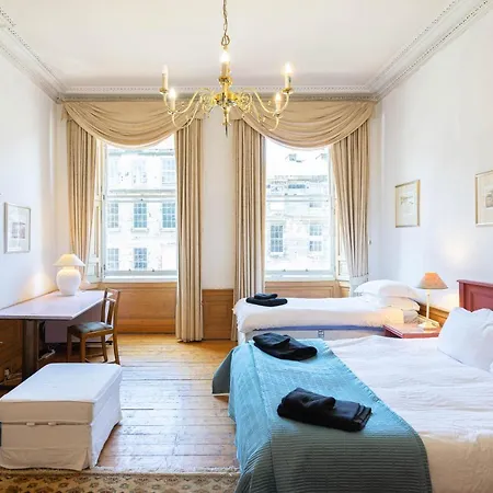 5-bedroom Flat
