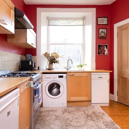 Joivy Old Town 1-bed With Stunning Views