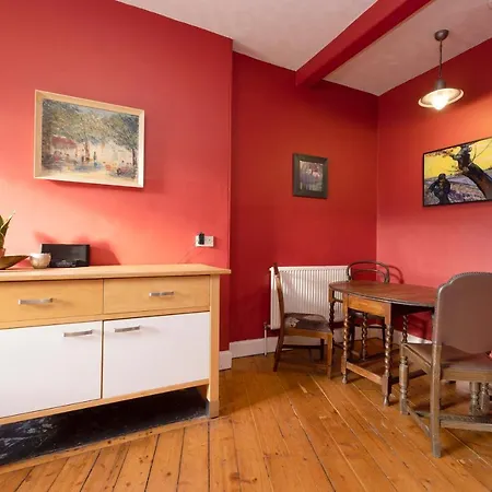 Lägenhet Joivy Old Town 1-bed With Stunning Views Edinburg