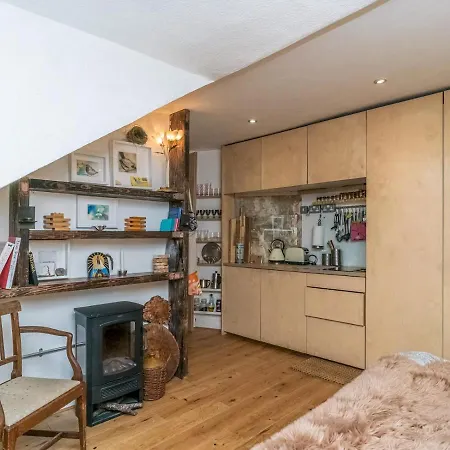 Apartamento Pass The Keys Cosy And Stylish Open Plan Studio In New Town *