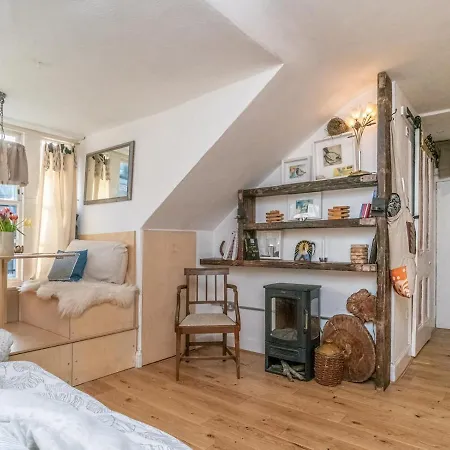 Pass The Keys Cosy And Stylish Open Plan Studio In New Town Apartamento Edimburgo