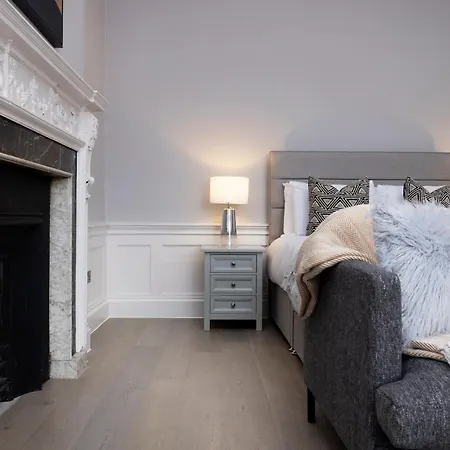 Joivy Modern In New Town, On Historic George Street Edimburgo