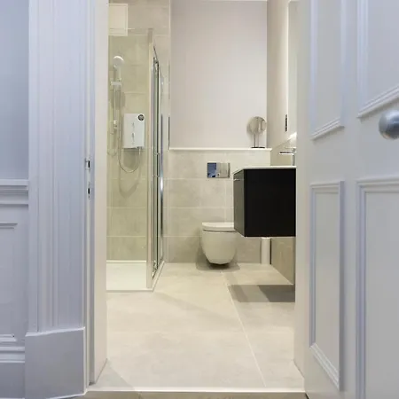 Apartamento Joivy Modern In New Town, On Historic George Street Edimburgo