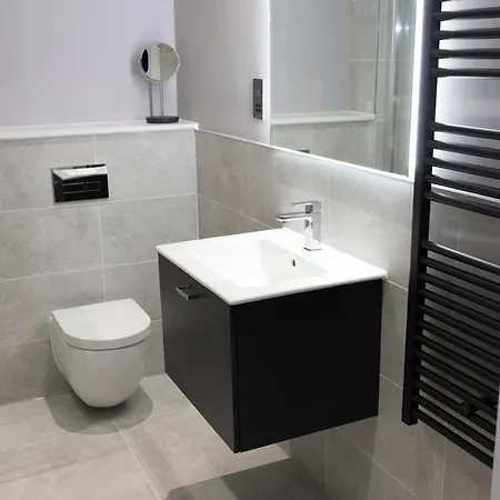 Apartment Joivy Modern In New Town, On Historic George Street Edinburgh