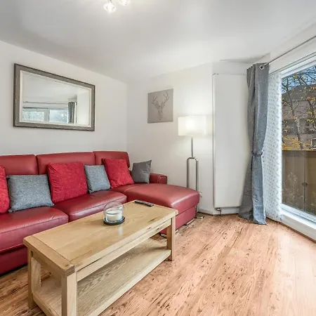 Apartment Spacious 3 Bedroom Modern House - Heart Of - Private Main Door Entrance & Private Garden With Stunning Views Of Arthur Seat