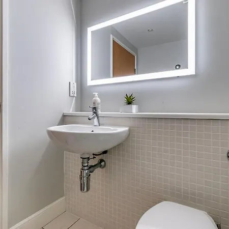 Amazing - Cables Wynd Near The Shore - Free Parking Διαμέρισμα