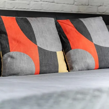 Amazing - Cables Wynd Near The Shore - Free Parking *