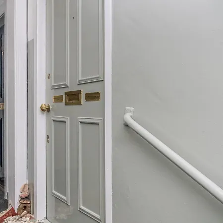 Apartamento Pass The Keys Cosy And Stylish Open Plan Studio In New Town Edimburgo