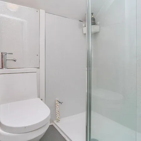 Pass The Keys Cosy And Stylish Open Plan Studio In New Town Apartamento