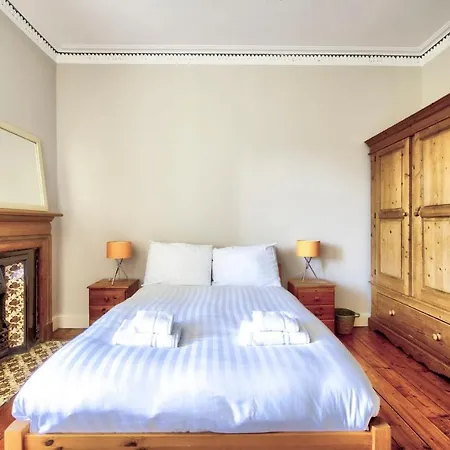 Guestready - & Comfortable 2br * Edinburgh
