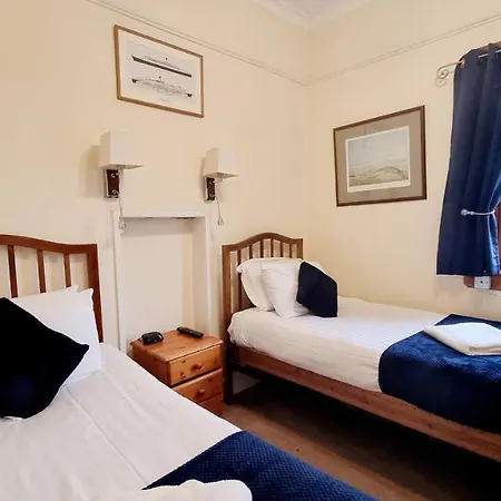 The Guards Hotel 3*
