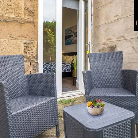 Spacious 1 Bed Ground Floor With Garden