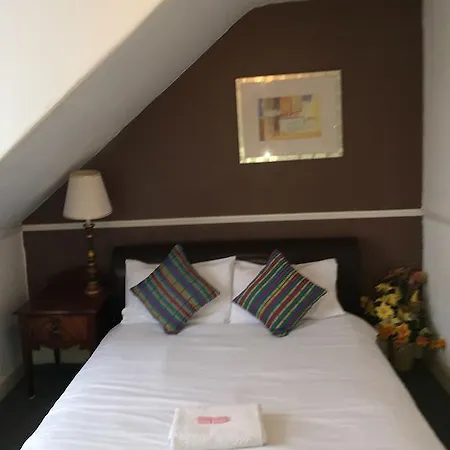 Thistle Guest house 2*