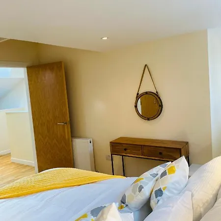 Appartement 2 Bed 2 Bath With Private Parking *