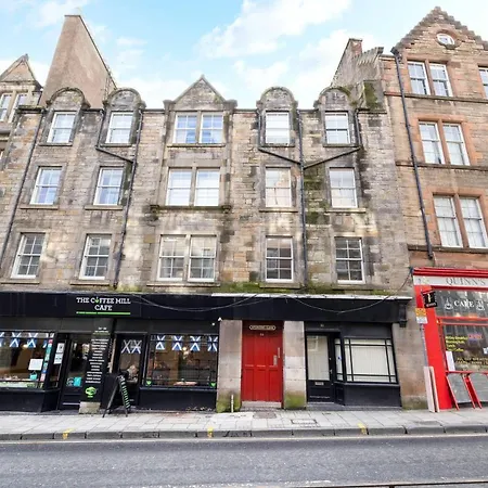 Joivy Charming With Patio Nearby The Castle