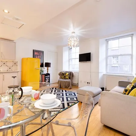 Apartment Joivy Charming With Patio Nearby The Castle *