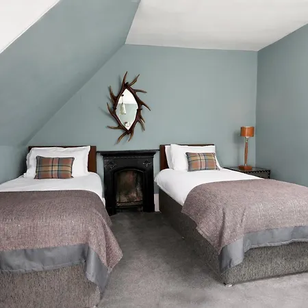 Drylaw House, Grade A Listed Mansion Near Centre Holiday home