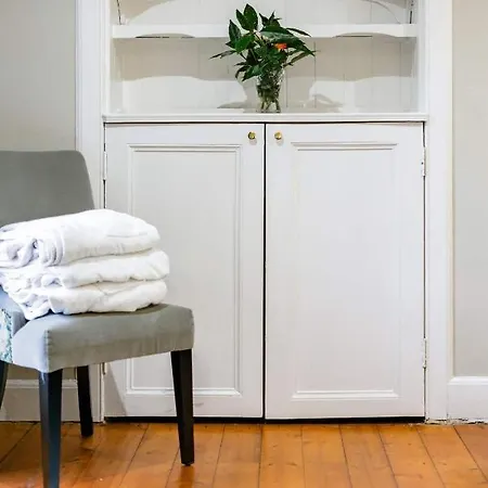 Сasa de vacaciones Drylaw House, Grade A Listed Mansion Near Centre *