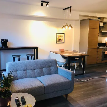 2 Bath Free Parking Edinburgh