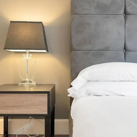 公寓 Spectacular West End 2br-1ba, Near Haymarket - Private Entrance & Courtyard By Bonjour Residences