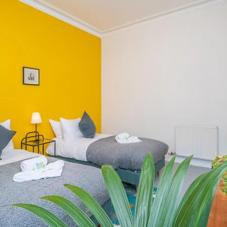 Apartment New Stunning 3 Beds Flat In Chic Area Of The Edinburgh