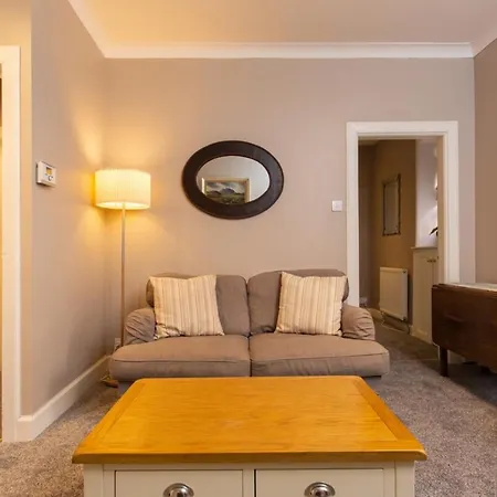 Historic 4 Bedroom Apartment In Dean Village