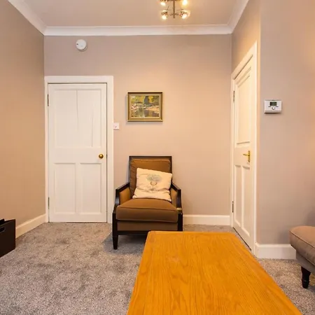 Historic 4 Bedroom Apartment In Dean Village Daire *